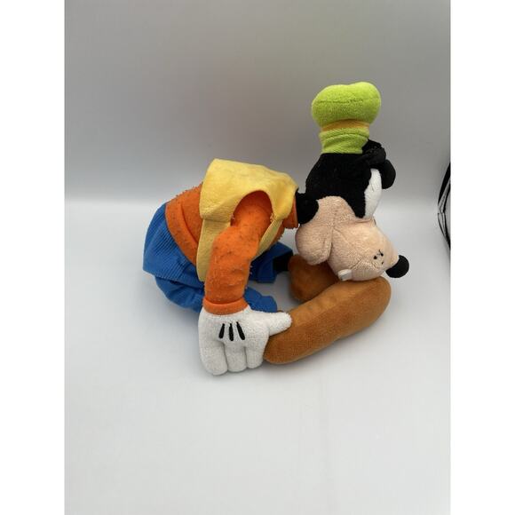 Vintage 1999 Disney Goofy 8 Inch Stuffed Plushie - Picture 5 of 6